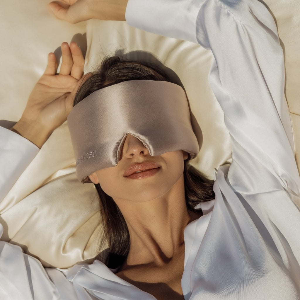 Deep Sleep Mask Nº 33 Rêve Éveillé – getragen