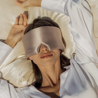 Deep Sleep Mask Nº 33 Rêve Éveillé – getragen